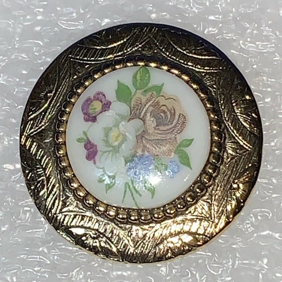 Floral Cabochon in Gold Tone Circle Brooch/Pin - Picture 2 of 8